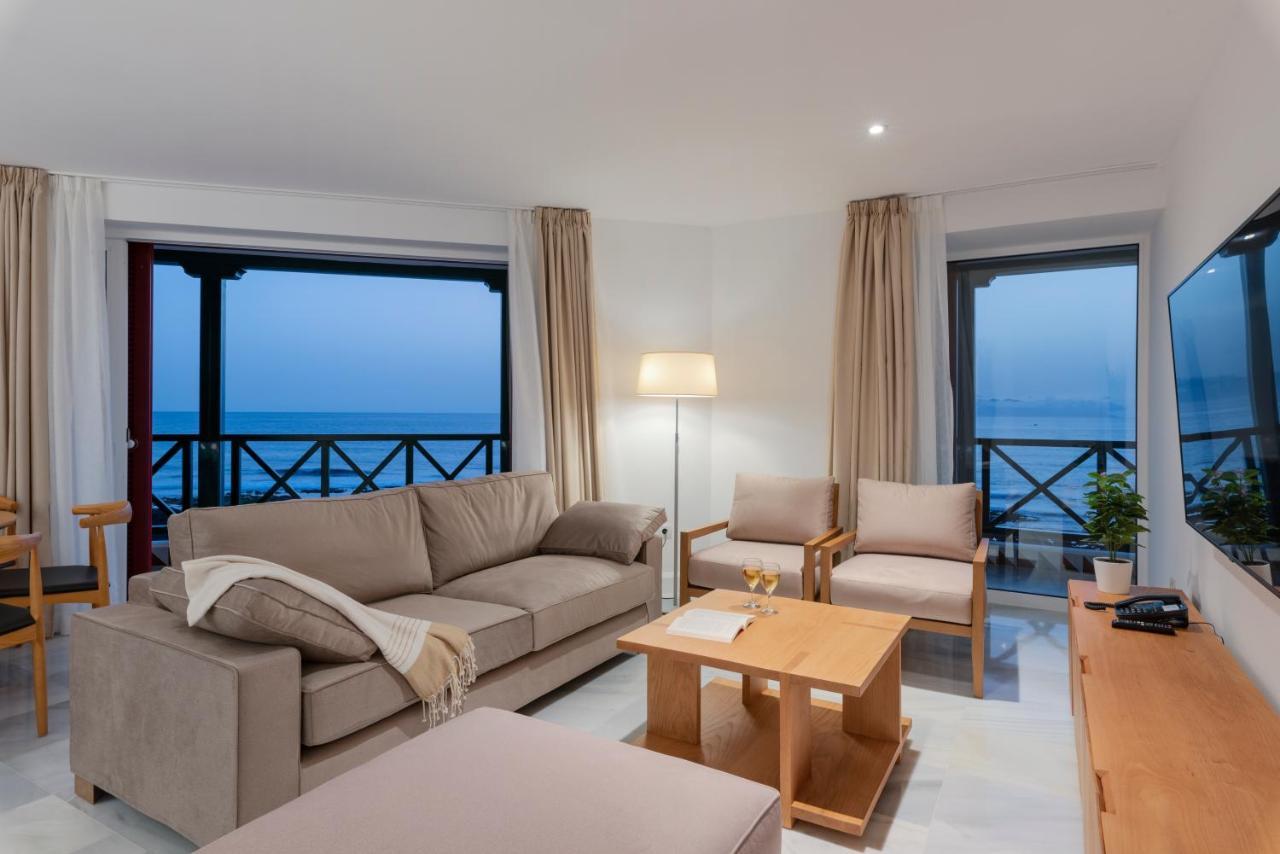 Ocean Suites By Upper Luxury Housing - Parque Santiagoプラヤ・デ・ラス・アメリカス エクステリア 写真
